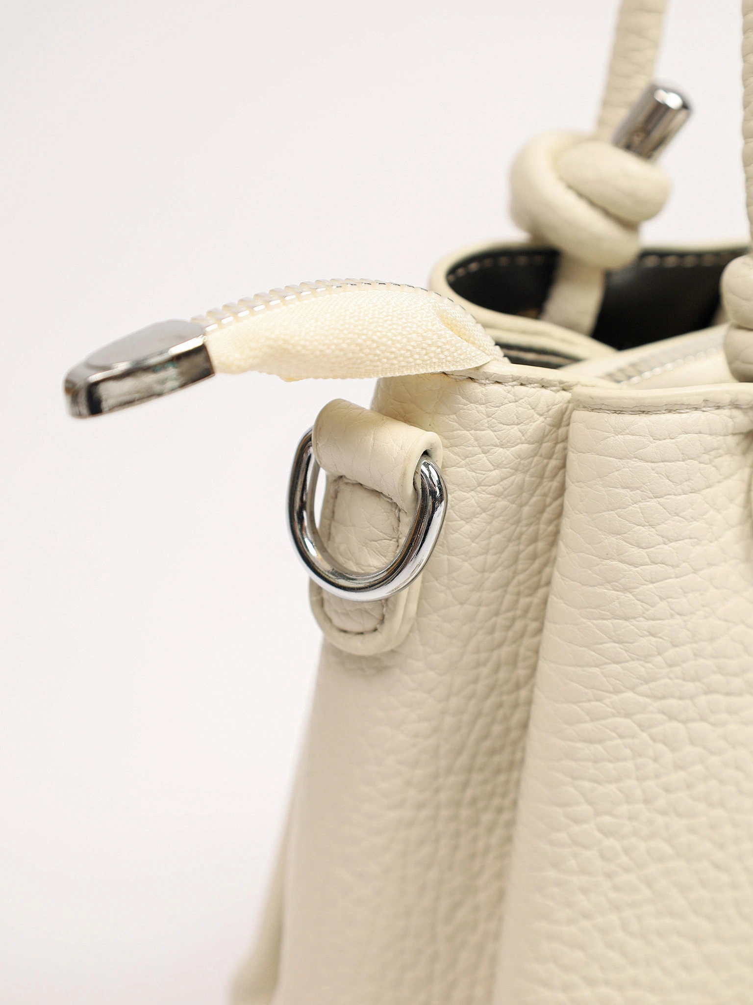 Сумка-тоут с округлыми ручками в ассортименте